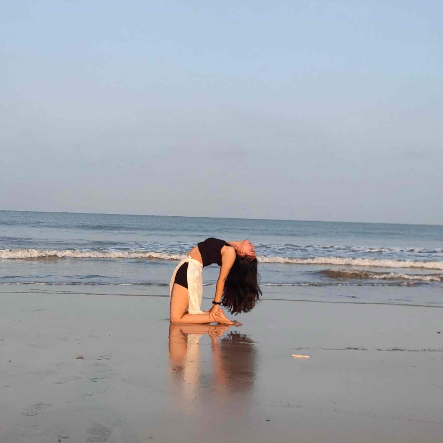 Expertise in Stress-Management Coach, Corrective Exercise, Injury Rehab & Mobility, Injury-Prevention Exercise, Physiotherapist, Hatha Yoga, Meditation & Breathwork