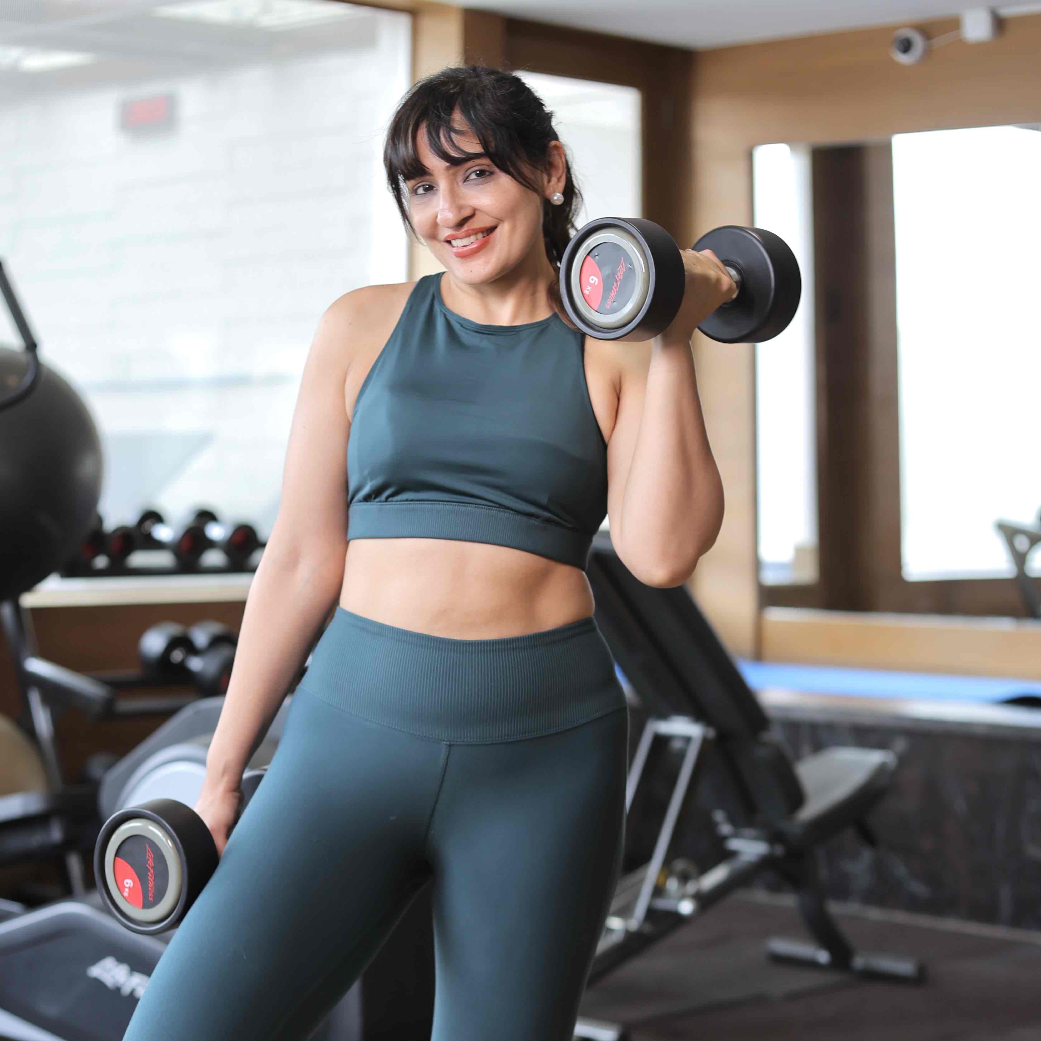 Expertise in Body-Weight Conditioning, Weight-Loss Coach, Strength & Conditioning, Hatha Yoga, Meditation & Breathwork, Power Yoga / Vinyasa, Prenatal Yoga