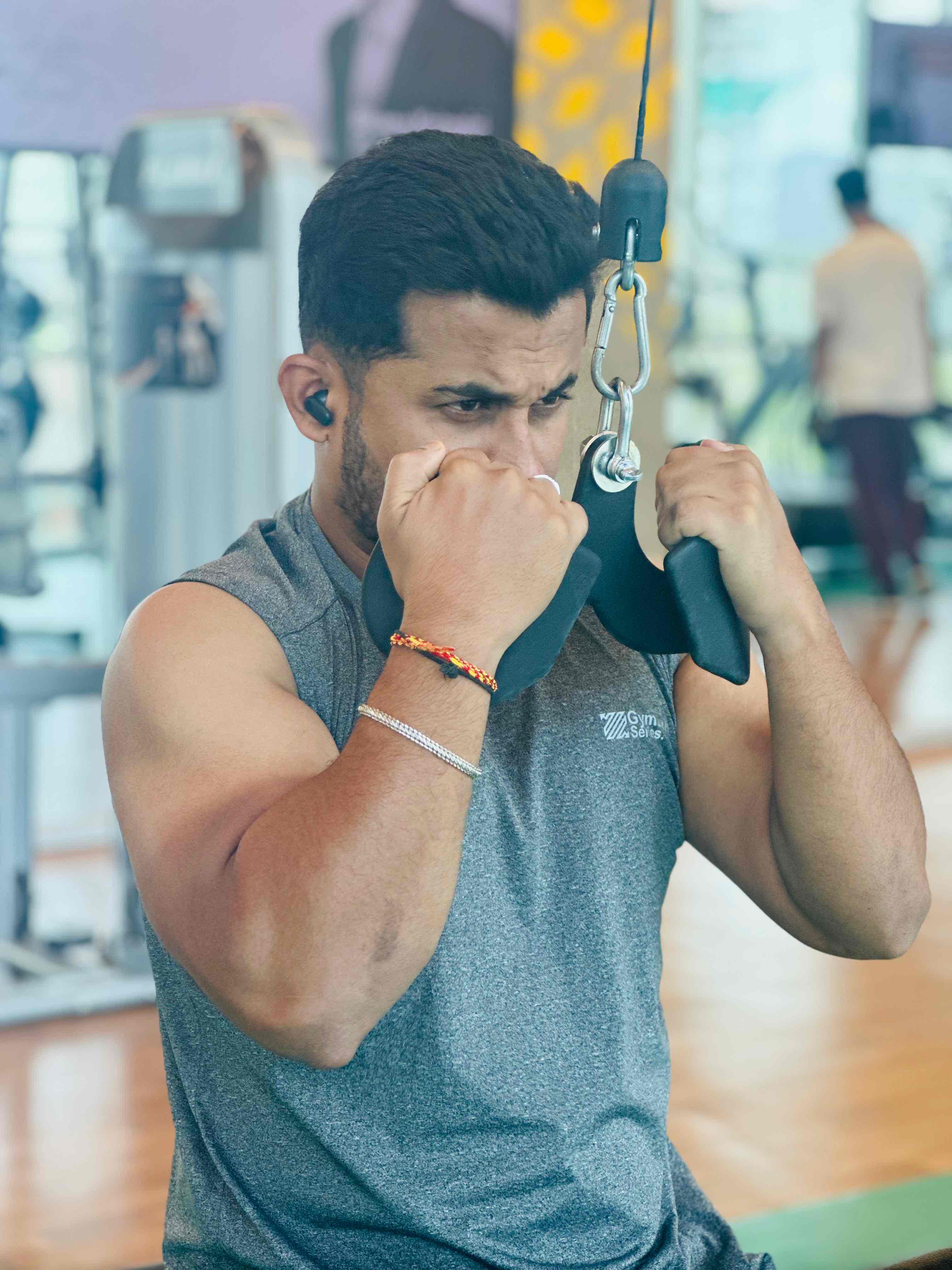 Expertise in Body-Weight Conditioning, Functional / HIIT Training, PCOS Support (nutrition)