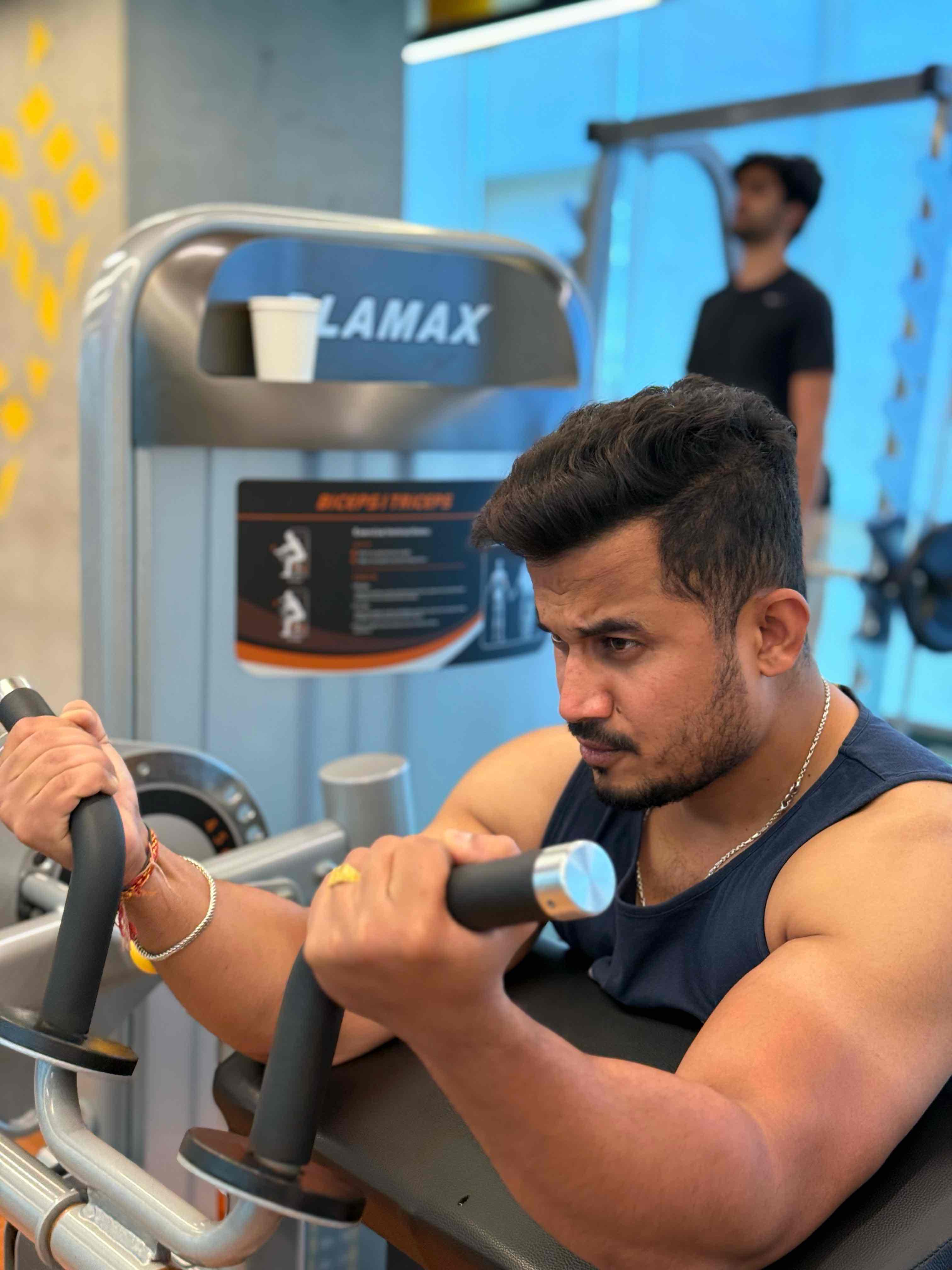 Expertise in Body-Weight Conditioning, Functional / HIIT Training, PCOS Support (nutrition)