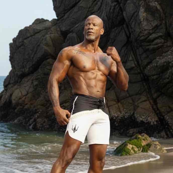 Expertise in Circuit / Boot-Camp, Functional / HIIT Training, Sports & Fitness Nutrition, Weight-Loss Coach, Sports Mindset Coach, Strength & Conditioning