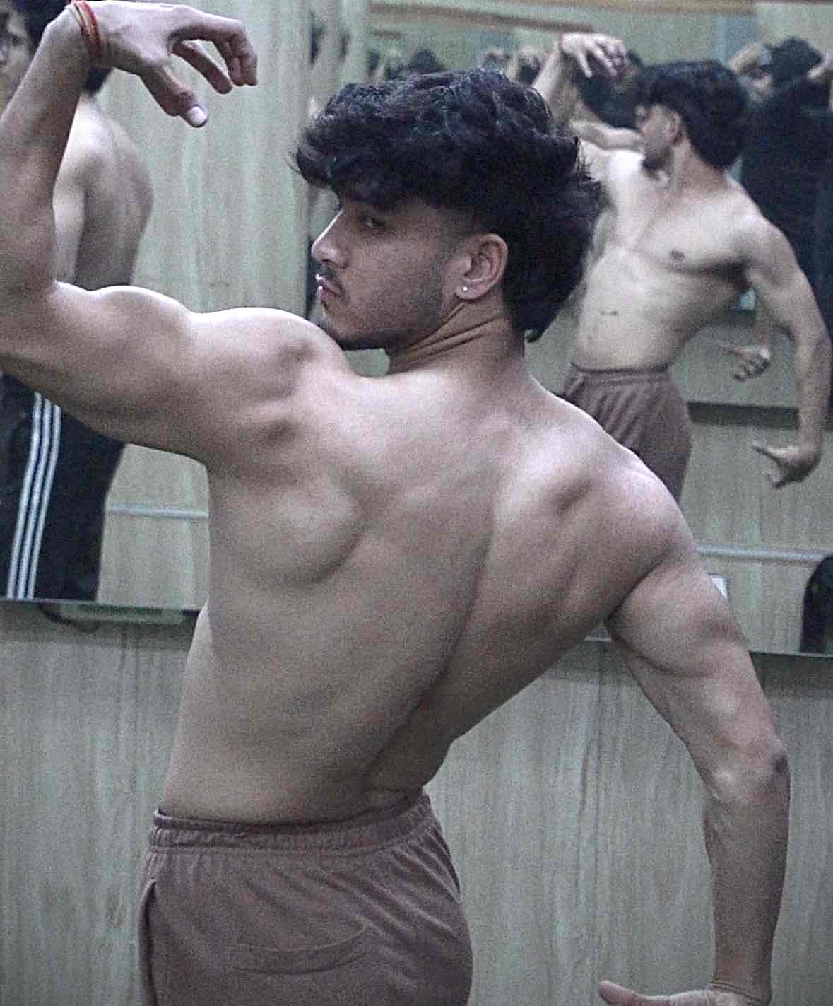 Expertise in Body-Weight Conditioning, Plant-Based Nutrition, Sports & Fitness Nutrition, Weight-Loss Coach