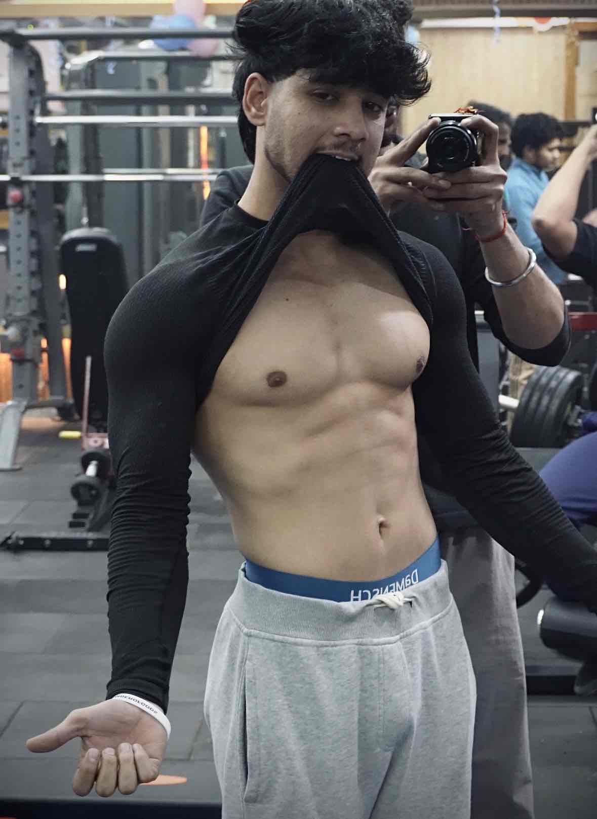 Expertise in Body-Weight Conditioning, Plant-Based Nutrition, Sports & Fitness Nutrition, Weight-Loss Coach