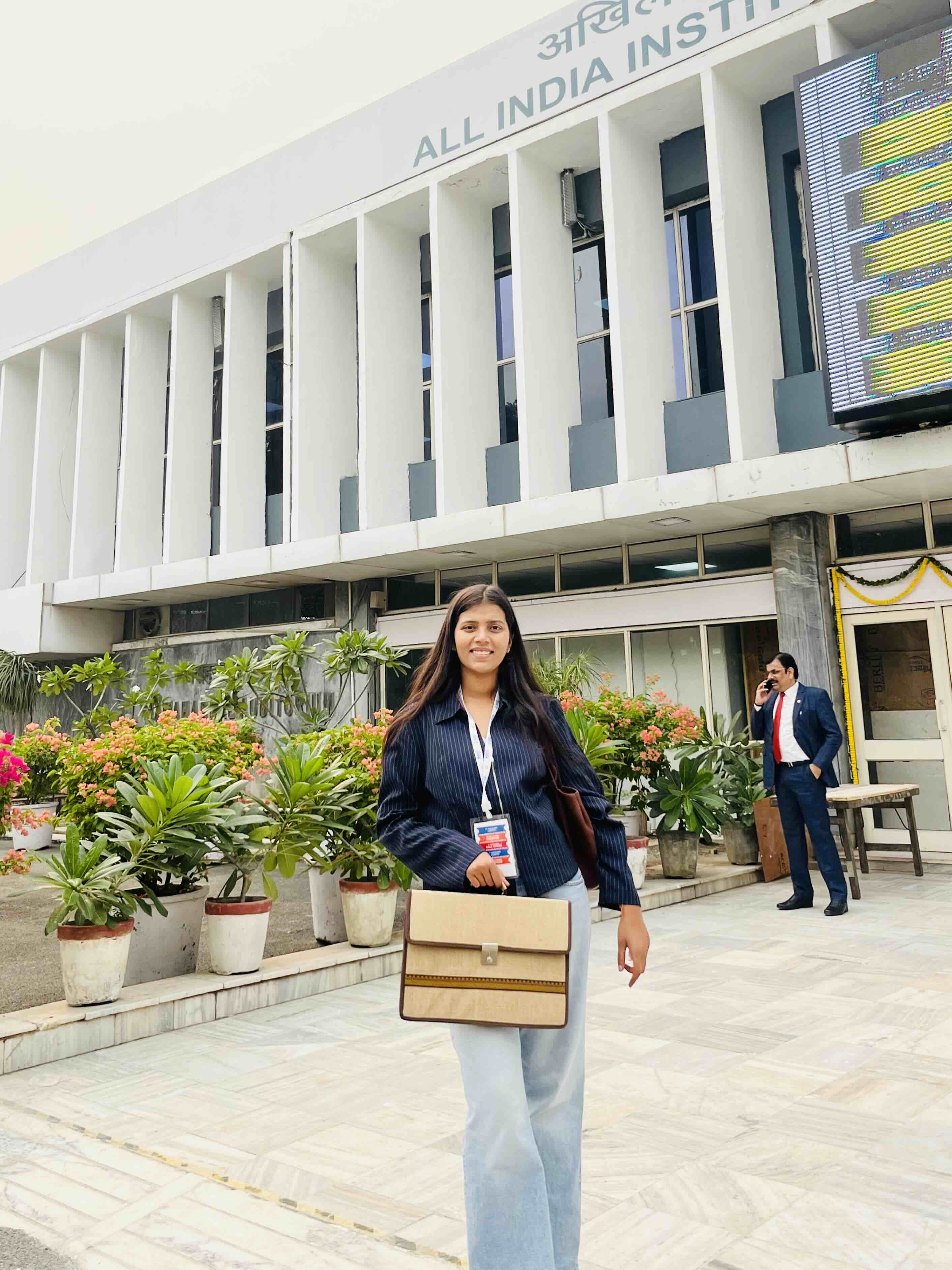 Khushi Singh - (Gut-Health Dietitian,Plant-Based Nutrition,Sports & Fitness Nutrition,Weight-Loss Coach)