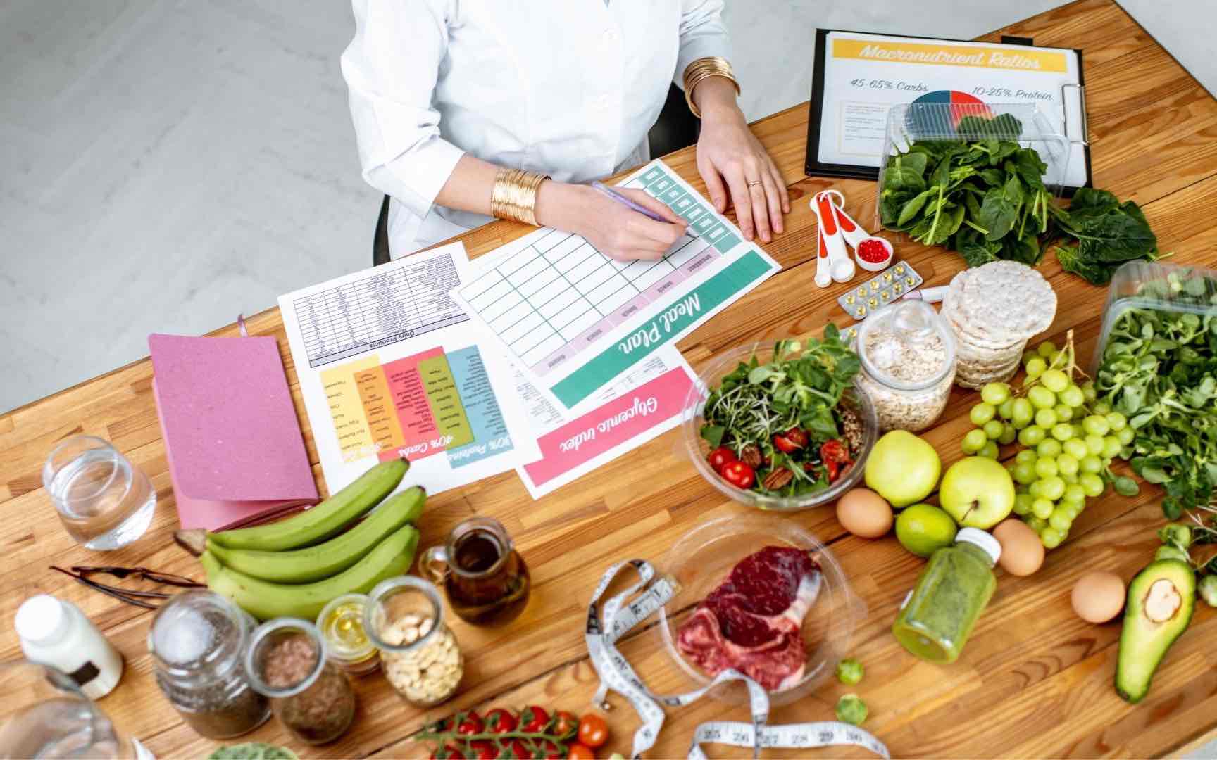 Expertise in Stress-Management Coach,Gut-Health Dietitian,Plant-Based Nutrition,Weight-Loss Coach,PCOS Support (nutrition)