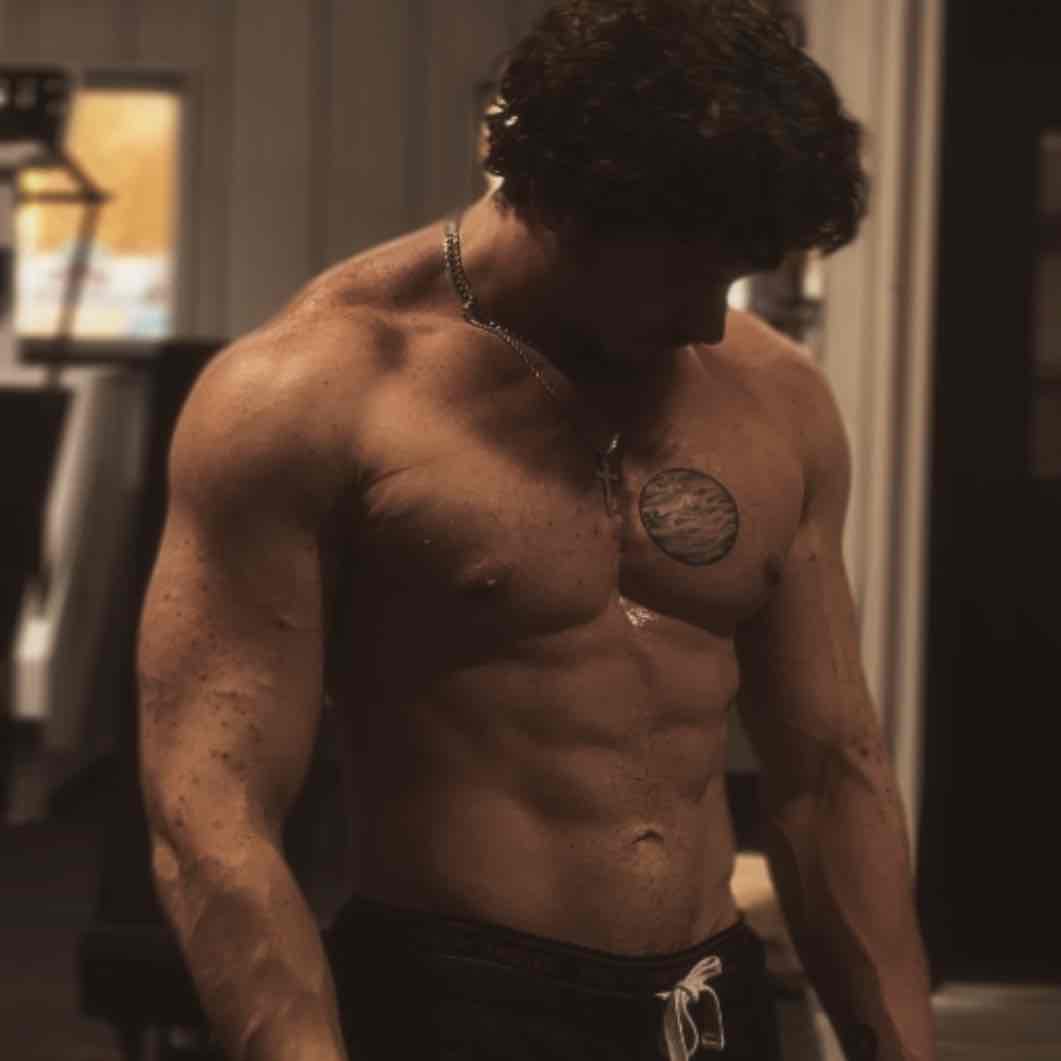 Expertise in Body-Weight Conditioning,Functional / HIIT Training,Sports & Fitness Nutrition,Weight-Loss Coach,Corrective Exercise,Injury Rehab & Mobility,Endurance Coach,Sports Performance Coaching,Strength & Conditioning