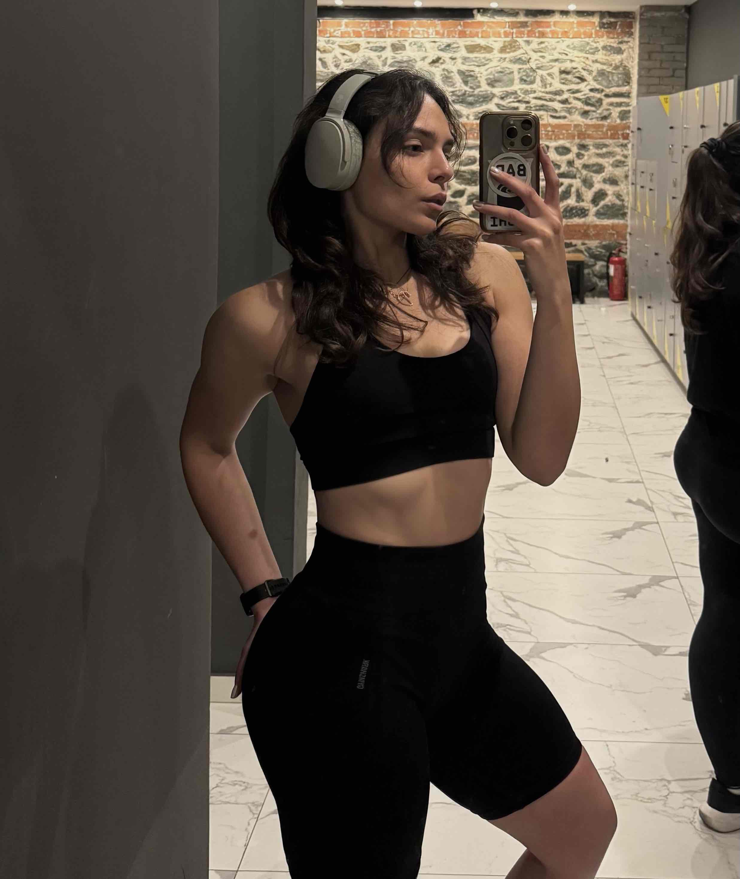 Expertise in Body-Weight Conditioning,Circuit / Boot-Camp,Psychologist (Well-Being),Stress-Management Coach,Sports & Fitness Nutrition,Weight-Loss Coach,Sports Performance Coaching,Strength & Conditioning