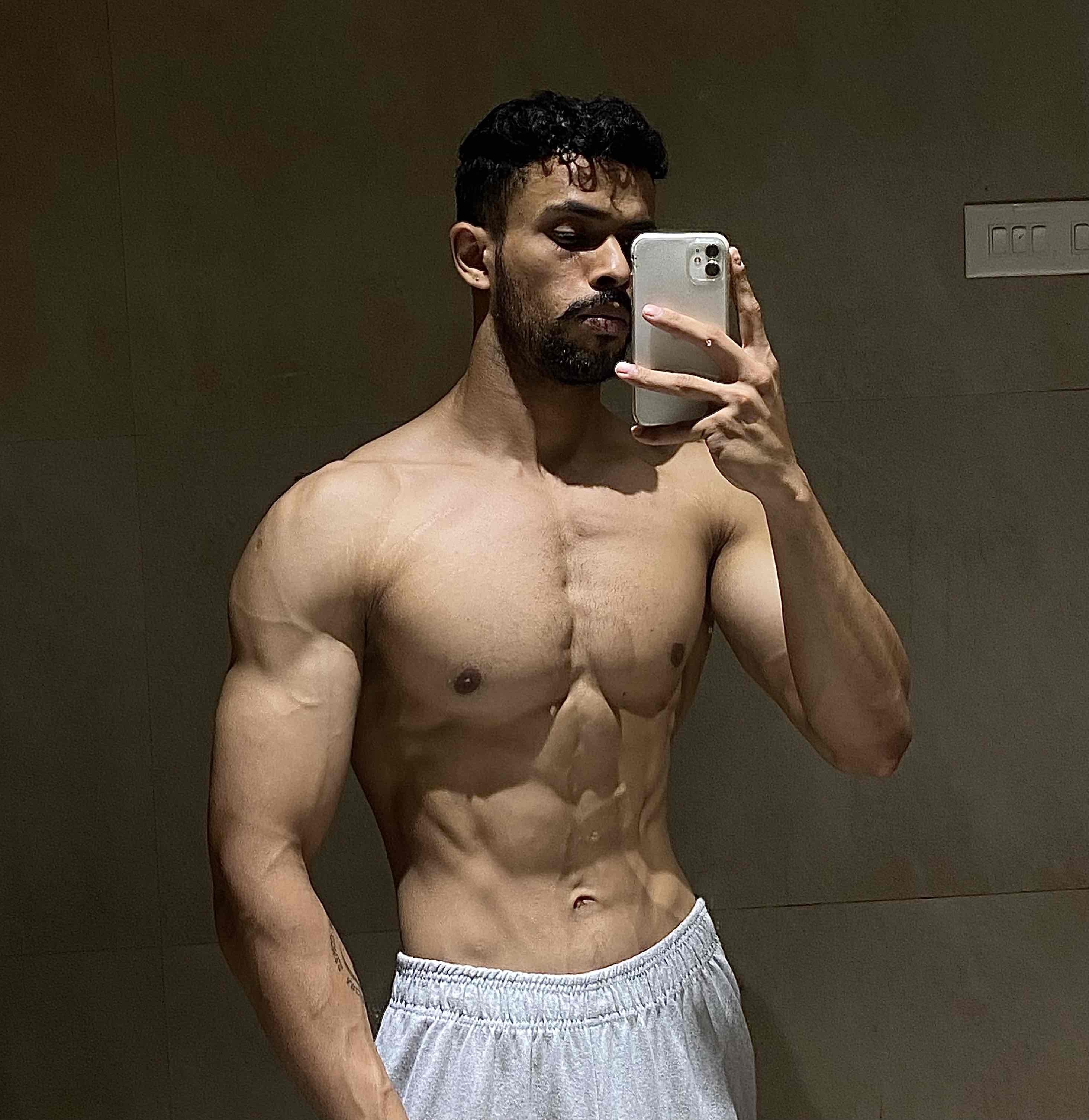 Expertise in Body-Weight Conditioning,Circuit / Boot-Camp,Functional / HIIT Training,Sports & Fitness Nutrition,Weight-Loss Coach,Strength & Conditioning