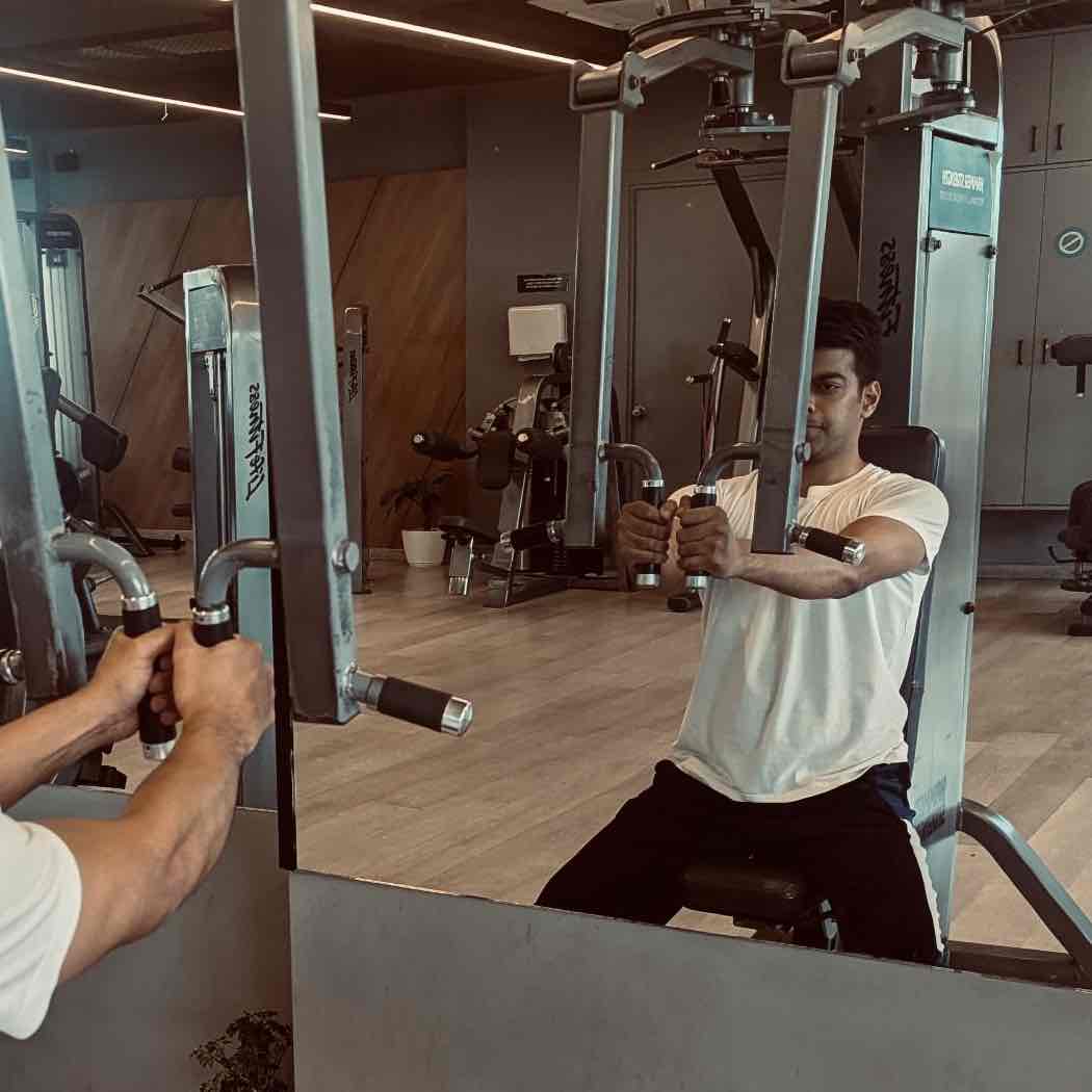 Expertise in Body-Weight Conditioning,Functional / HIIT Training,Sports Performance Coaching,Strength & Conditioning,Hatha Yoga,Meditation & Breathwork,Power Yoga / Vinyasa