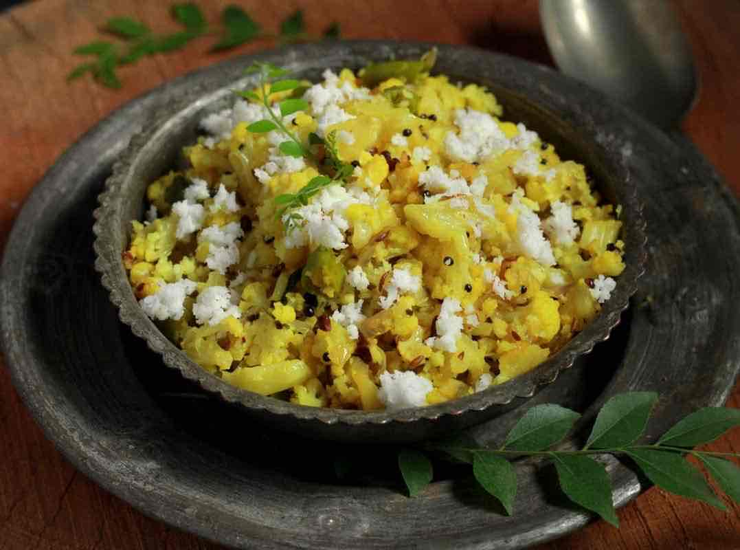 Kerala Style Cauliflower Thoran Recipe