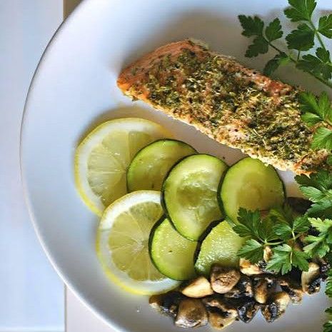 Salmon al Horno con Hierbas/Baked Salmon With Herbs