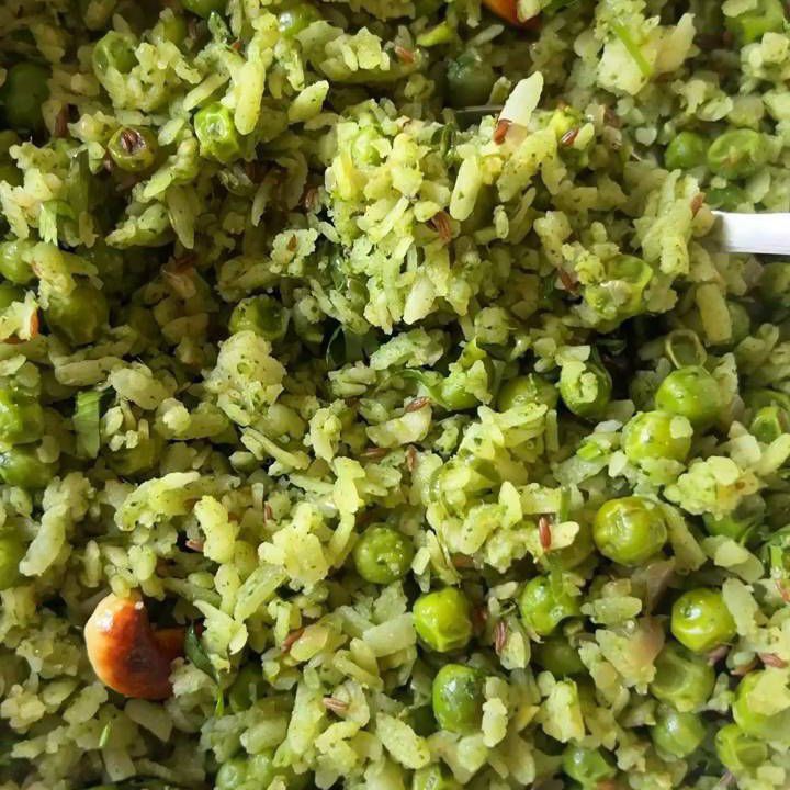 Vegitable green poha