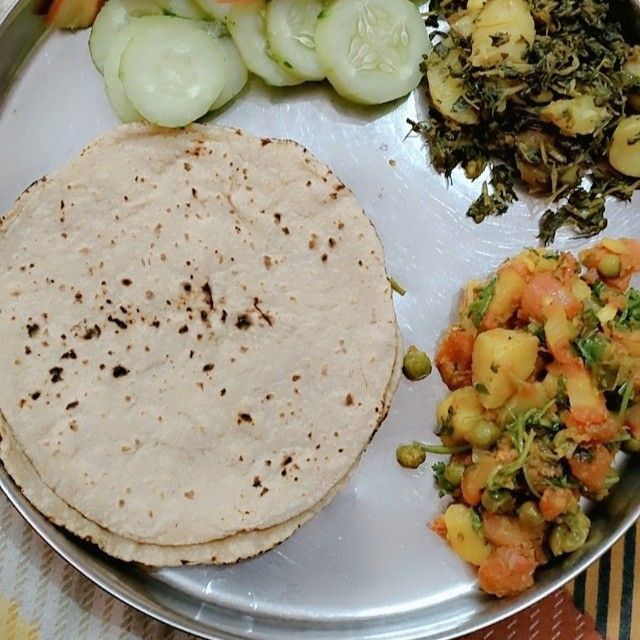 Aloo matar gajar