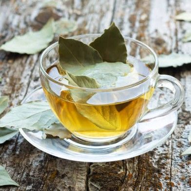 Bay leaf and cinnamon tea