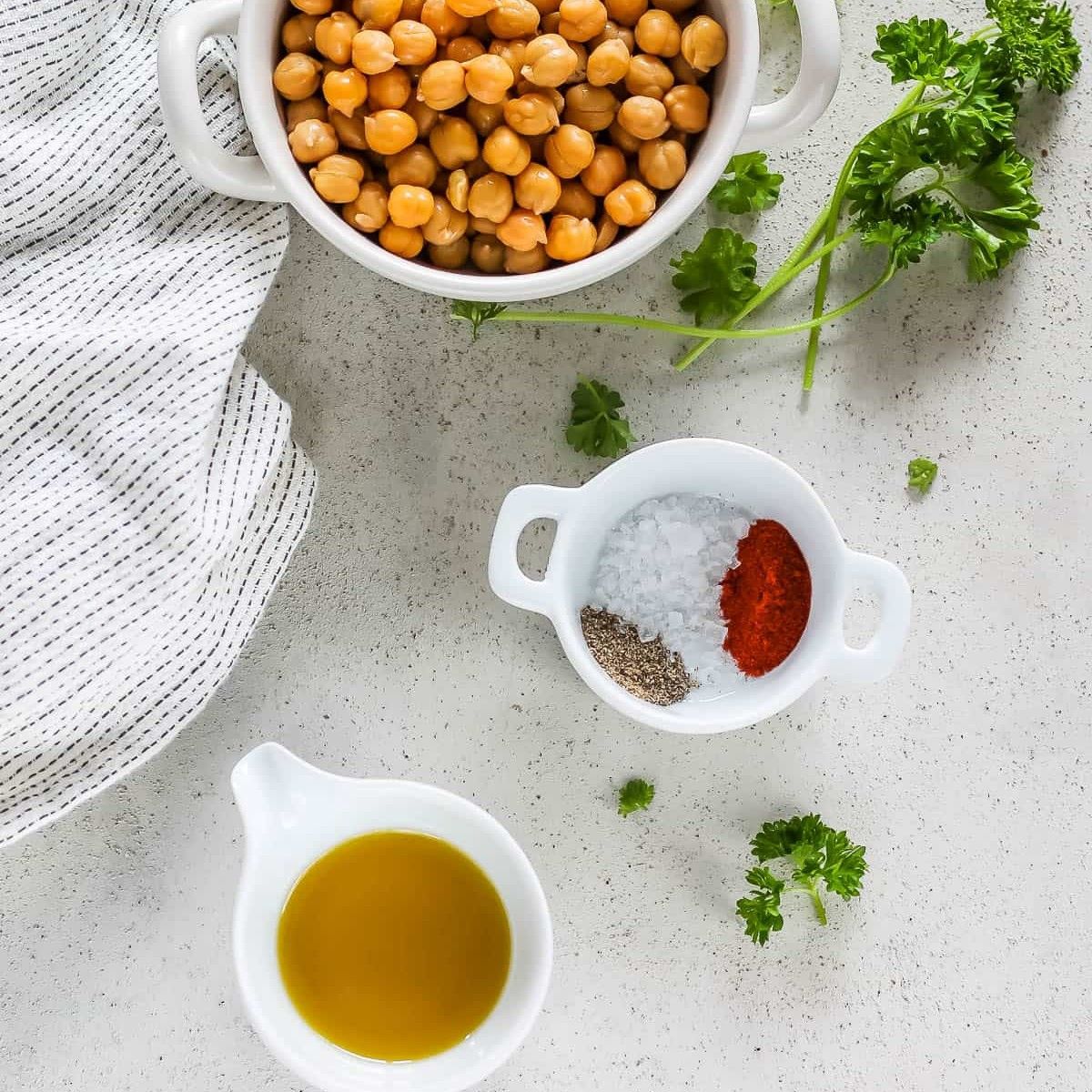 Green tea with roasted chana