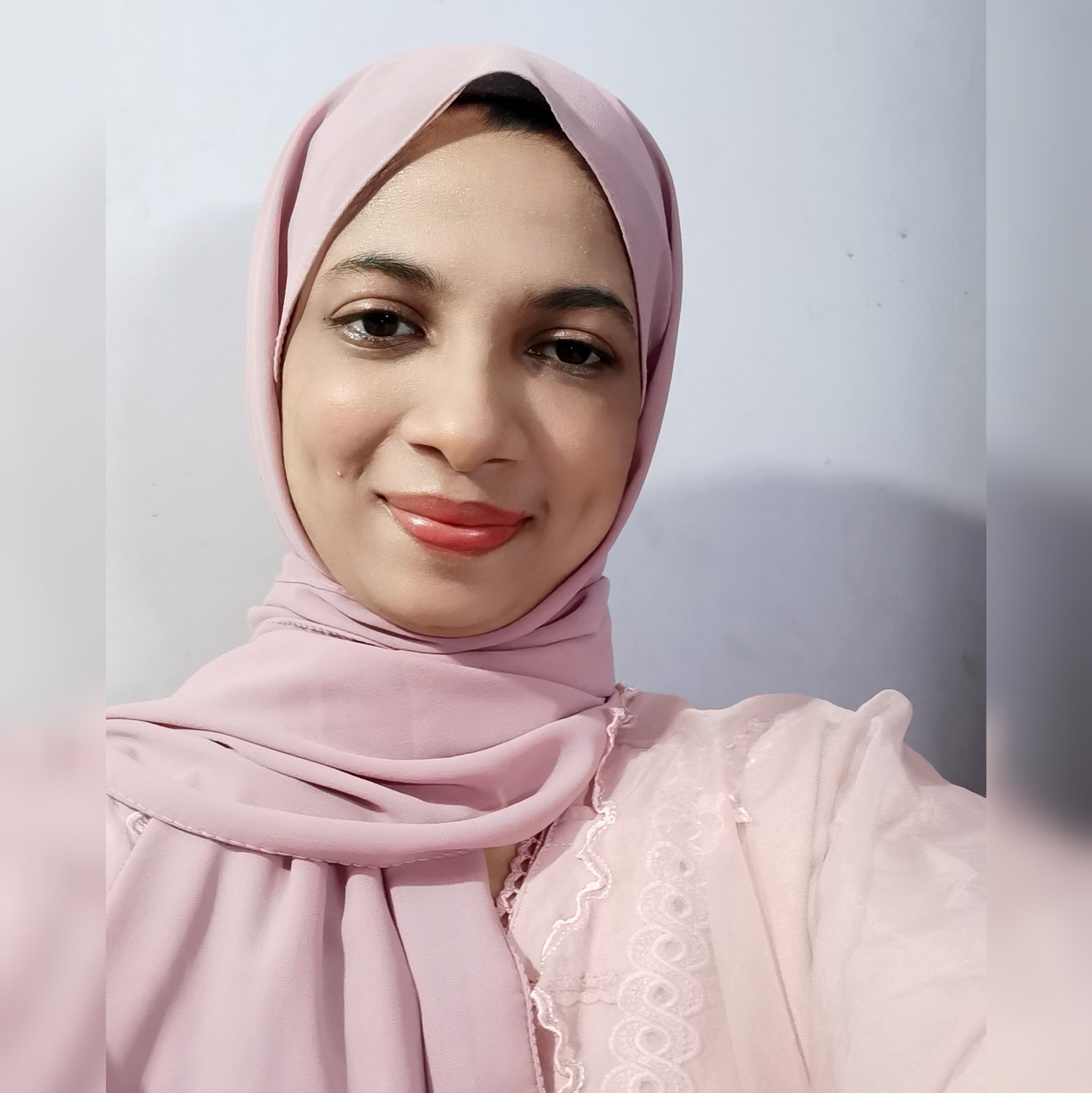 Dt. Khatheeja Lubna - ()